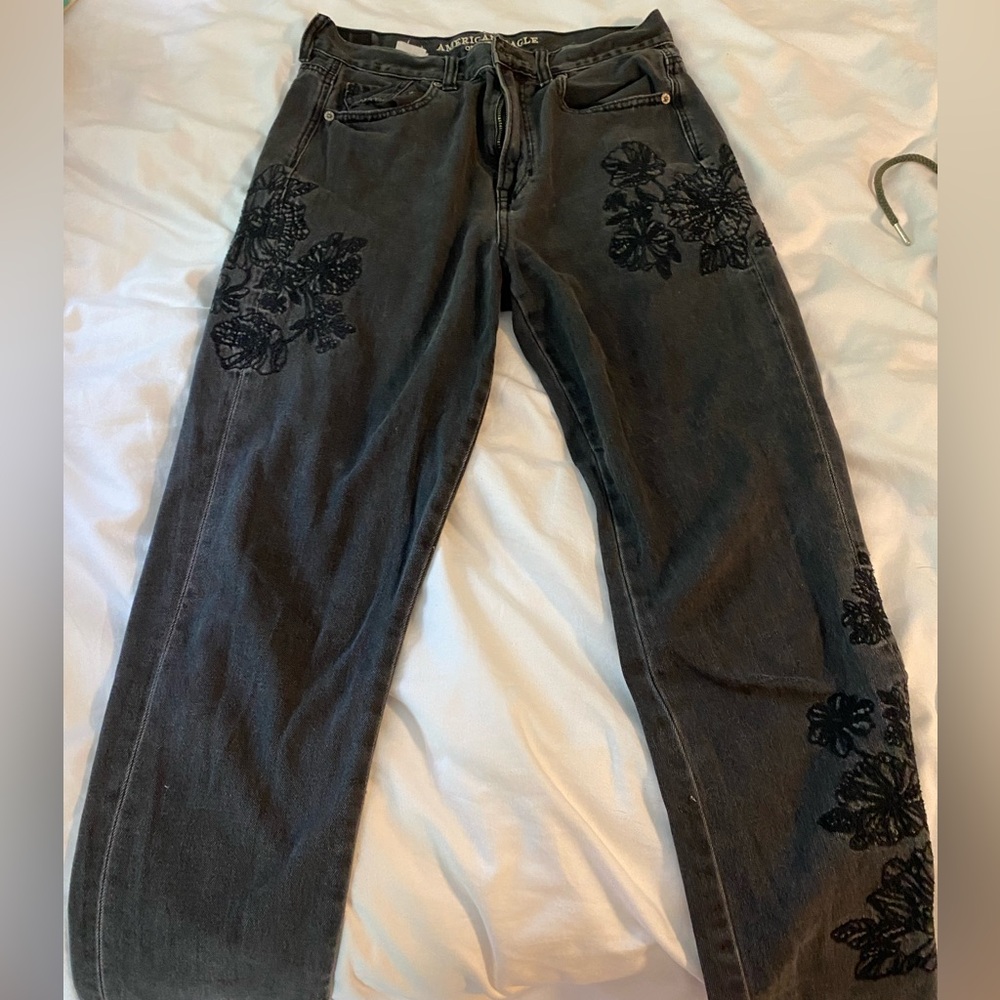 American eagle jeans with embroidery on them. In perfect condition.